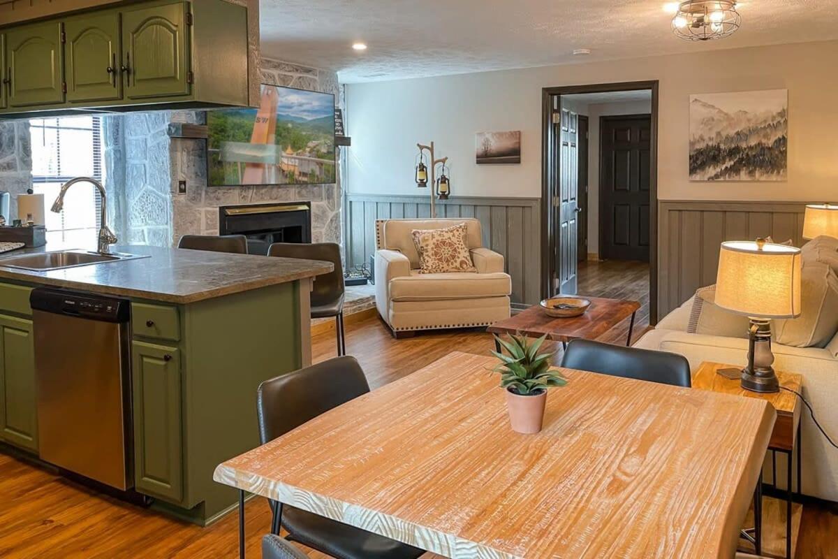 Villa Mountain Views At Dolly'S Castle Unit 7 Sevierville Exterior foto